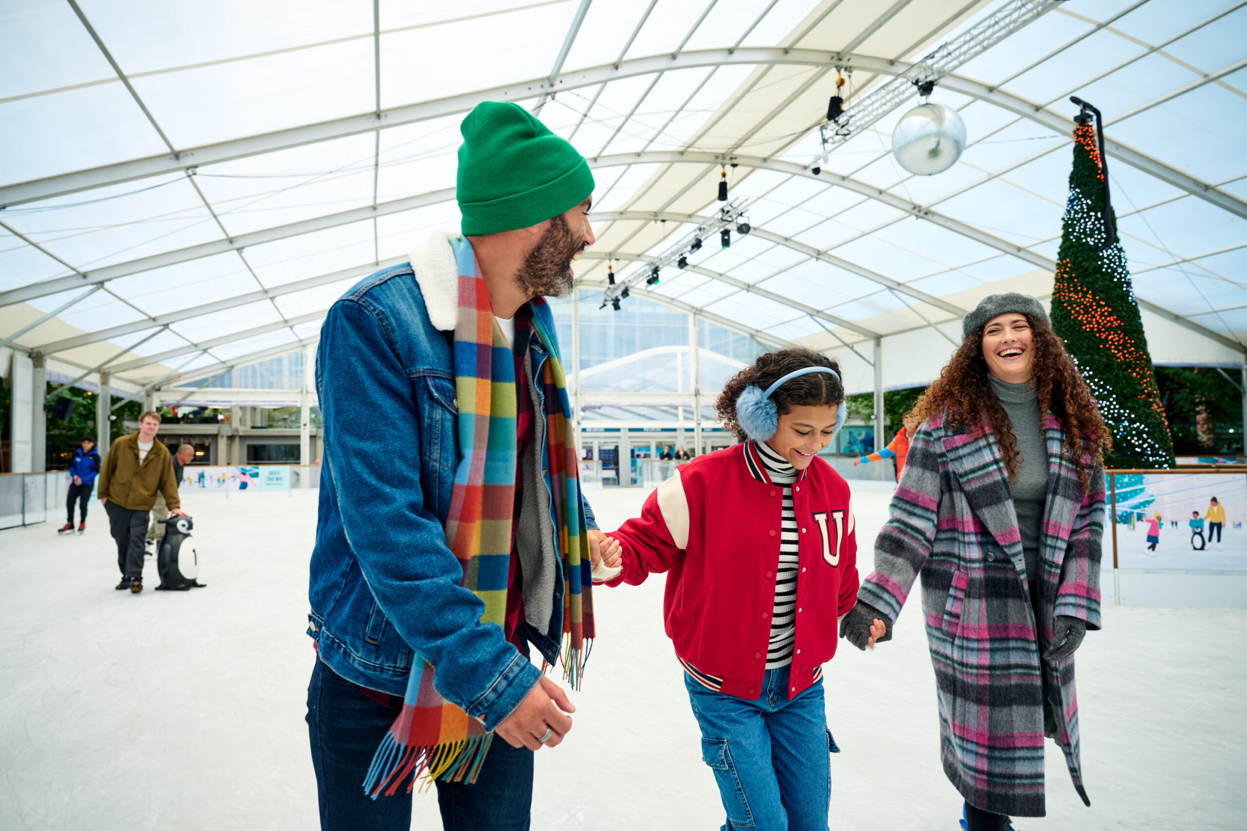 Skating in a winter wonderland: London’s longest running seasonal ice rink returns to Canary Wharf this October